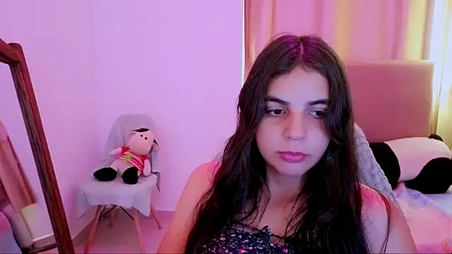 Snapshot of _elenna chatting on 06/05/26, 06:02 elenna online show from 06/05/26, 06:02