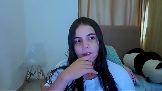 Snapshot of _elenna chatting on 07/02/26, 05:41 elenna online show from 07/02/26, 05:41