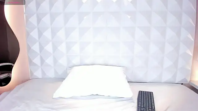 Crismat  online show from 02/11/25, 04:22