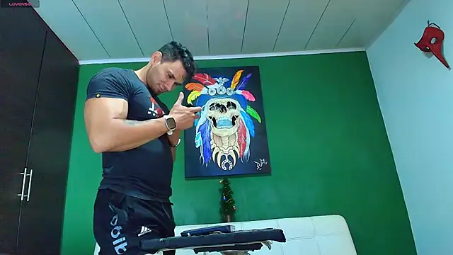 GendersonFit online show from 11/24/25, 09:04