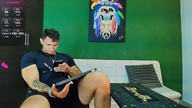 GendersonFit online show from 10/28/25, 10:09