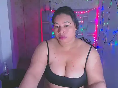 Snapshot of Ebonny_olsson chatting on 11/22/25, 11:58 Ebonny olsson online show from 11/22/25, 11:58