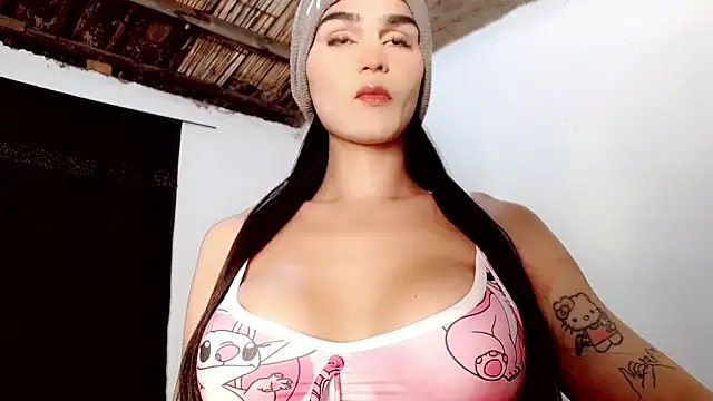 little tsgirl  online show from 11/28/25, 12:33