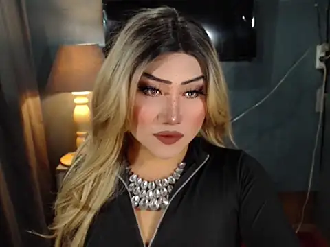 Snapshot of BlackAlison chatting on 04/14/26, 05:07 BlackAlison online show from 04/14/26, 05:07