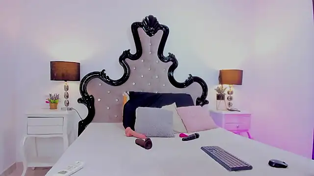 laqquishax online show from 01/18/26, 02:53