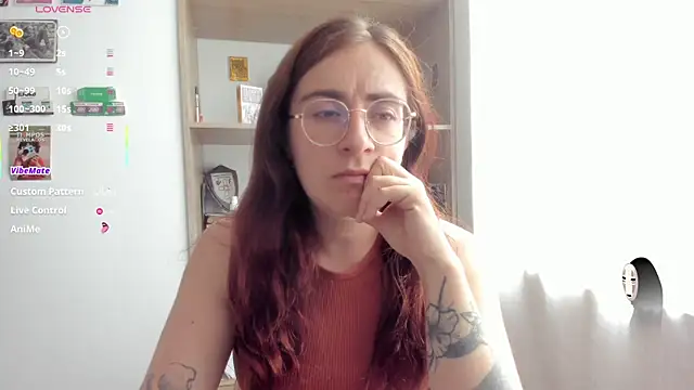 Snapshot of linda_giggle chatting on 07/09/26, 03:33 linda giggle online show from 07/09/26, 03:33