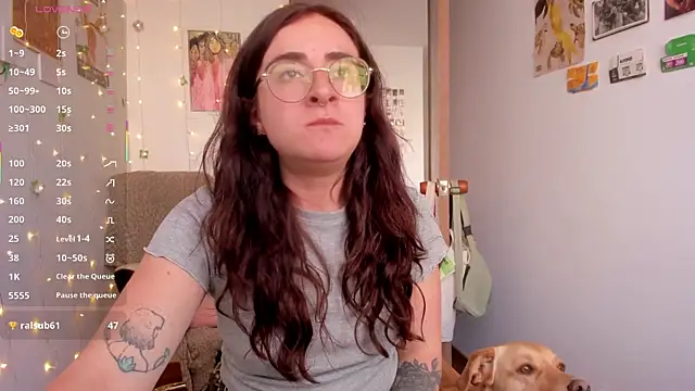 linda giggle online show from 11/10/25, 09:31