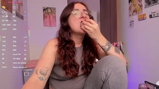 linda giggle online show from 03/11/26, 04:01