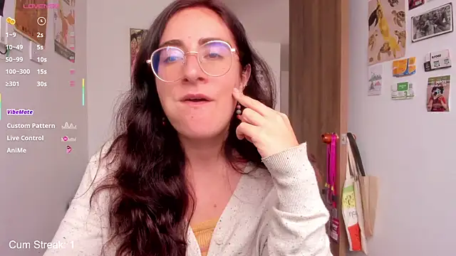 linda giggle online show from 04/17/26, 01:47