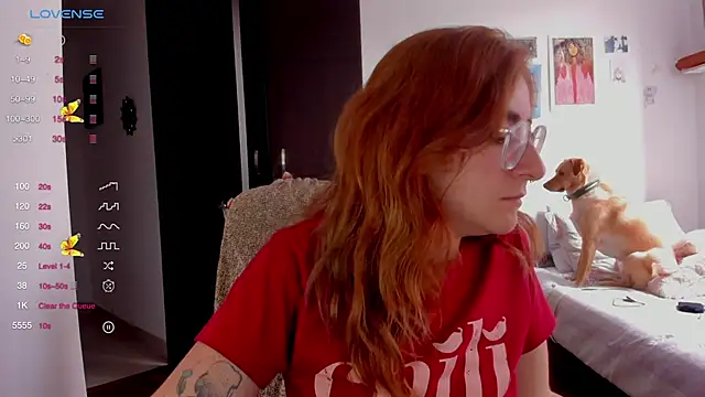 Snapshot of linda_giggle chatting on 01/07/25, 09:57 linda giggle online show from 01/07/25, 09:57