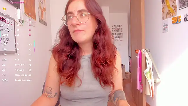 linda giggle online show from 02/11/26, 01:44