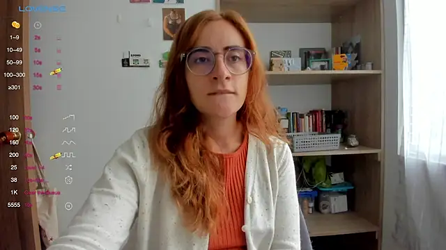 Snapshot of linda_giggle chatting on 02/13/25, 02:20 linda giggle online show from 02/13/25, 02:20