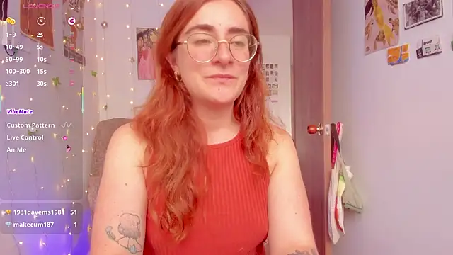Snapshot of linda_giggle chatting on 10/09/25, 02:39 linda giggle online show from 10/09/25, 02:39