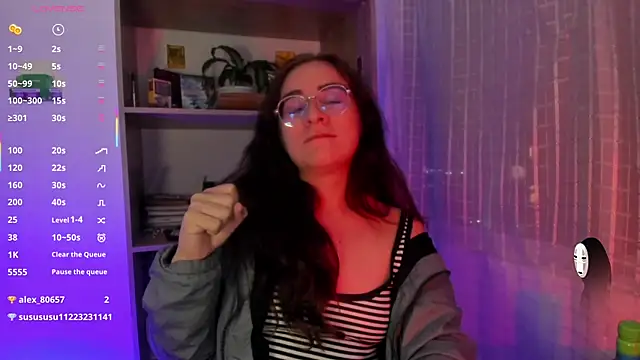 Snapshot of linda_giggle chatting on 07/03/26, 12:06 linda giggle online show from 07/03/26, 12:06
