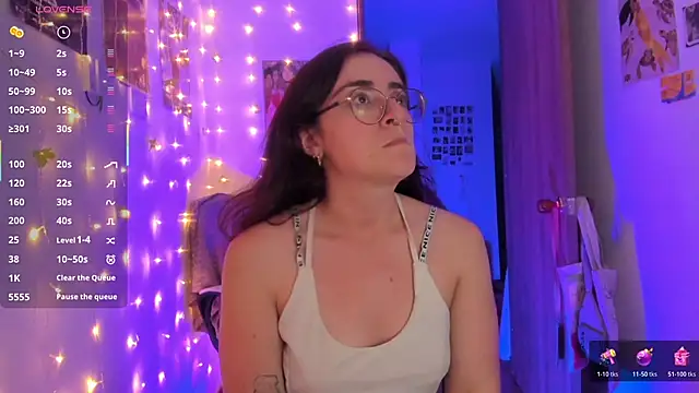 linda giggle online show from 12/05/25, 12:32