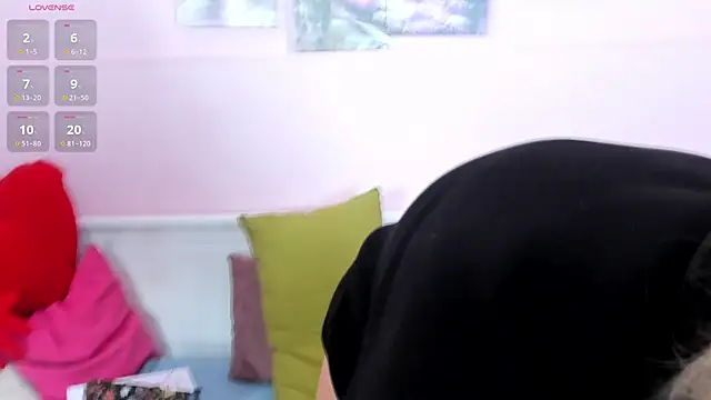 Amber Foks online show from 09/17/25, 08:38