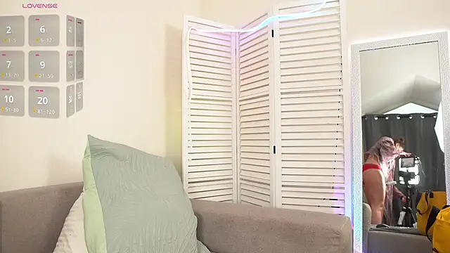 Amber Foks online show from 11/12/25, 07:23