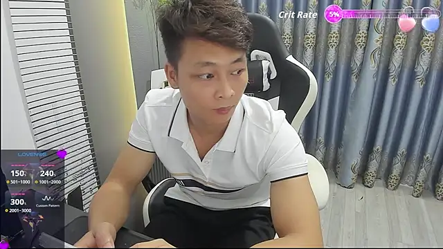 Snapshot of Naughty--asian chatting on 07/05/26, 04:19 Naughty--asian online show from 07/05/26, 04:19