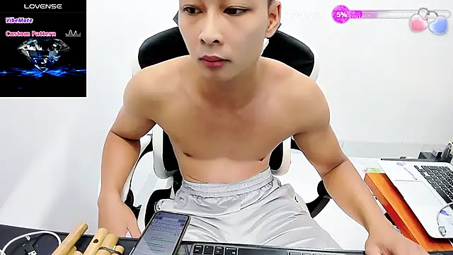 Naughty--asian online show from 09/14/25, 03:18