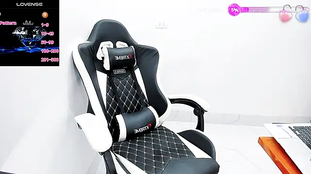 Naughty--asian online show from 09/28/25, 02:07