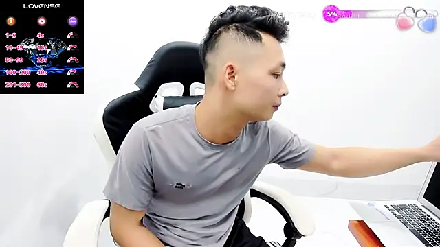 Naughty--asian online show from 11/30/25, 03:29