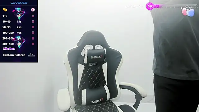 Naughty--asian online show from 01/18/26, 05:55