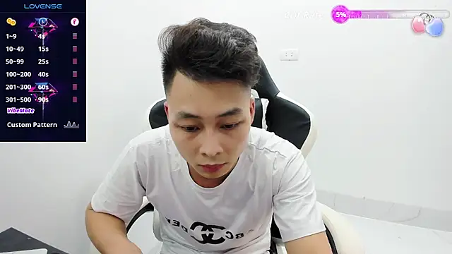 Naughty--asian online show from 02/11/26, 12:16