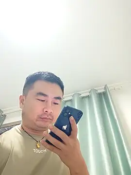 guozuo online show from 10/04/25, 04:41