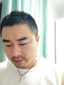 guozuo online show from 12/15/25, 04:13