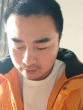 guozuo online show from 12/04/25, 02:32