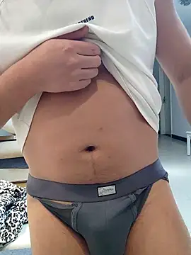 guozuo online show from 11/11/25, 02:23