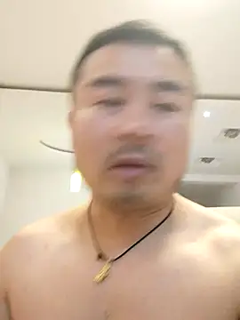 Snapshot of guozuo chatting on 06/11/26, 01:52 guozuo online show from 06/11/26, 01:52
