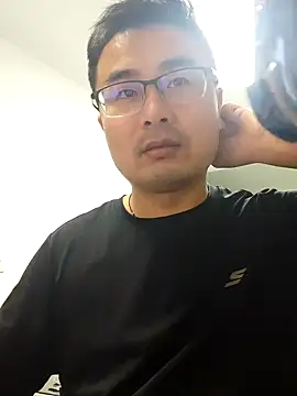 guozuo online show from 12/17/24, 12:11