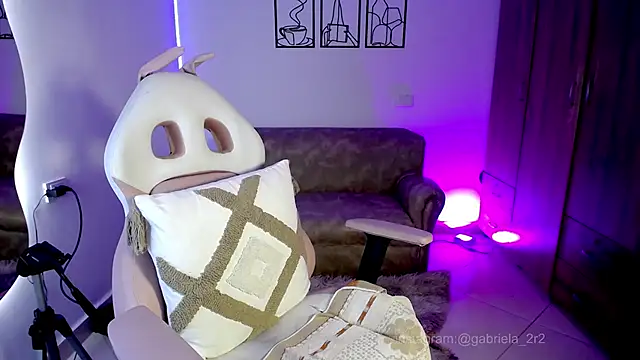 gabriela r online show from 02/03/26, 06:24