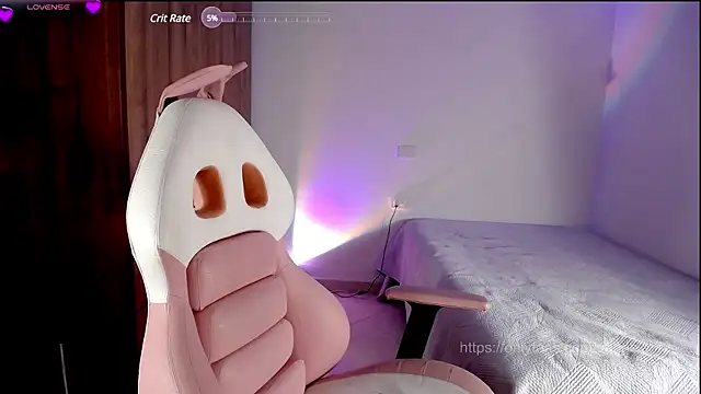 gabriela r online show from 02/17/25, 04:06