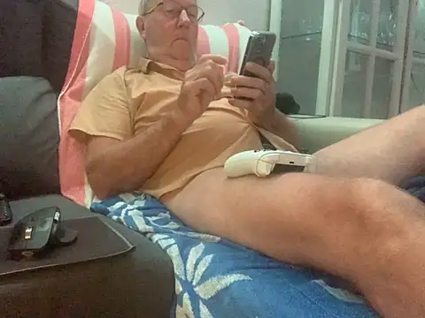 Nudelschwanz online show from 10/26/25, 05:52