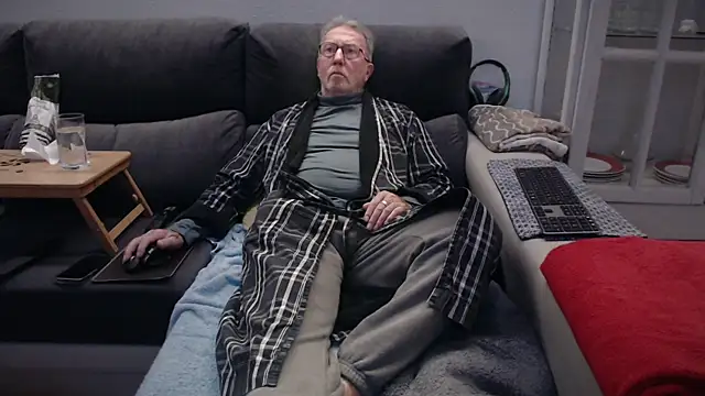 Nudelschwanz online show from 03/01/26, 06:52