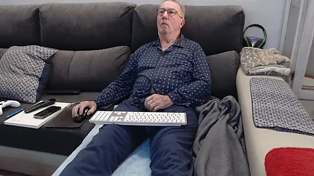 Nudelschwanz online show from 02/12/26, 07:19