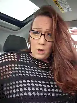 Snapshot of BBWQUEENBEEE chatting on 02/02/25, 07:35 BBWQUEENBEEE online show from 02/02/25, 07:35