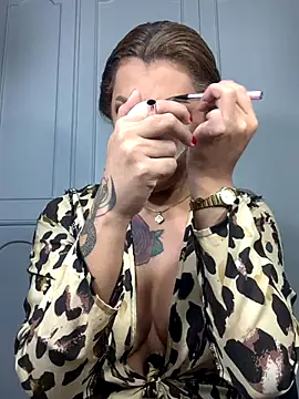 StellaStrong30 online show from 10/07/25, 08:10