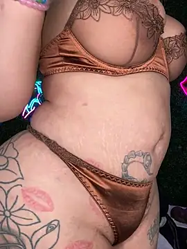 ThickAssRena online show from 03/04/26, 09:17