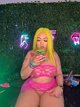 ThickAssRena online show from 03/25/26, 07:52