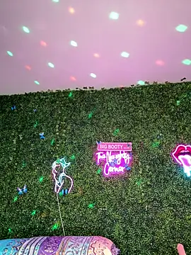 ThickAssRena online show from 04/22/26, 06:31