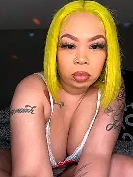 Snapshot of ThickAssRena chatting on 09/09/25, 05:06 ThickAssRena online show from 09/09/25, 05:06