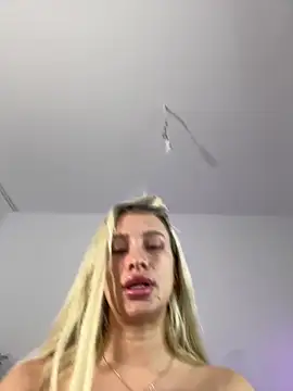 SinwithAmy online show from 11/26/25, 09:31