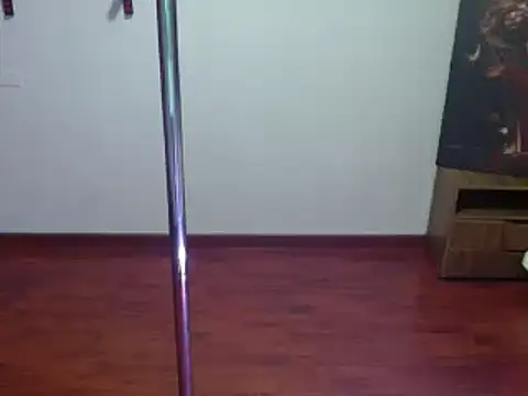 Snapshot of Anitta_muscle chatting on 02/14/25, 05:57 Anitta muscle online show from 02/14/25, 05:57