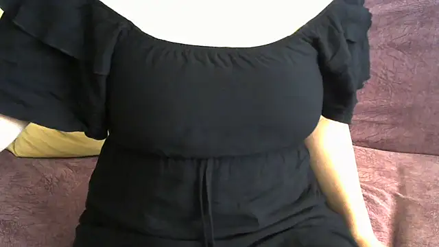 Sugar-girll online show from 09/17/25, 06:15