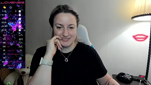 Christen John lover online show from 02/21/25, 11:32