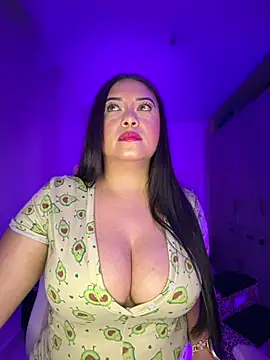 Snapshot of cami_ortiz__ chatting on 07/12/26, 09:37 cami ortiz online show from 07/12/26, 09:37