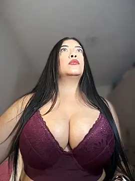 cami ortiz   online show from 11/30/25, 09:15